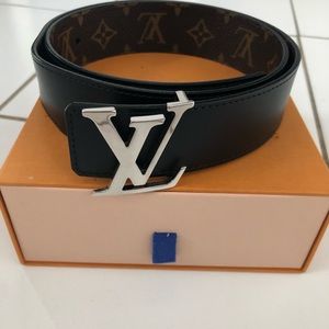 Women’s Louis Vuitton belt